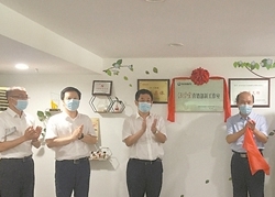 大力弘揚勞模精神、勞動精神、工匠精神