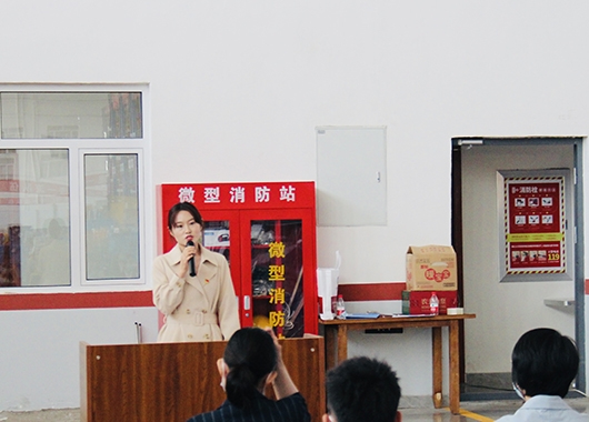萬和項目管理公司劉亞茹同志代表玉泉區非公經濟組織參加“時代青年說”主題分享會